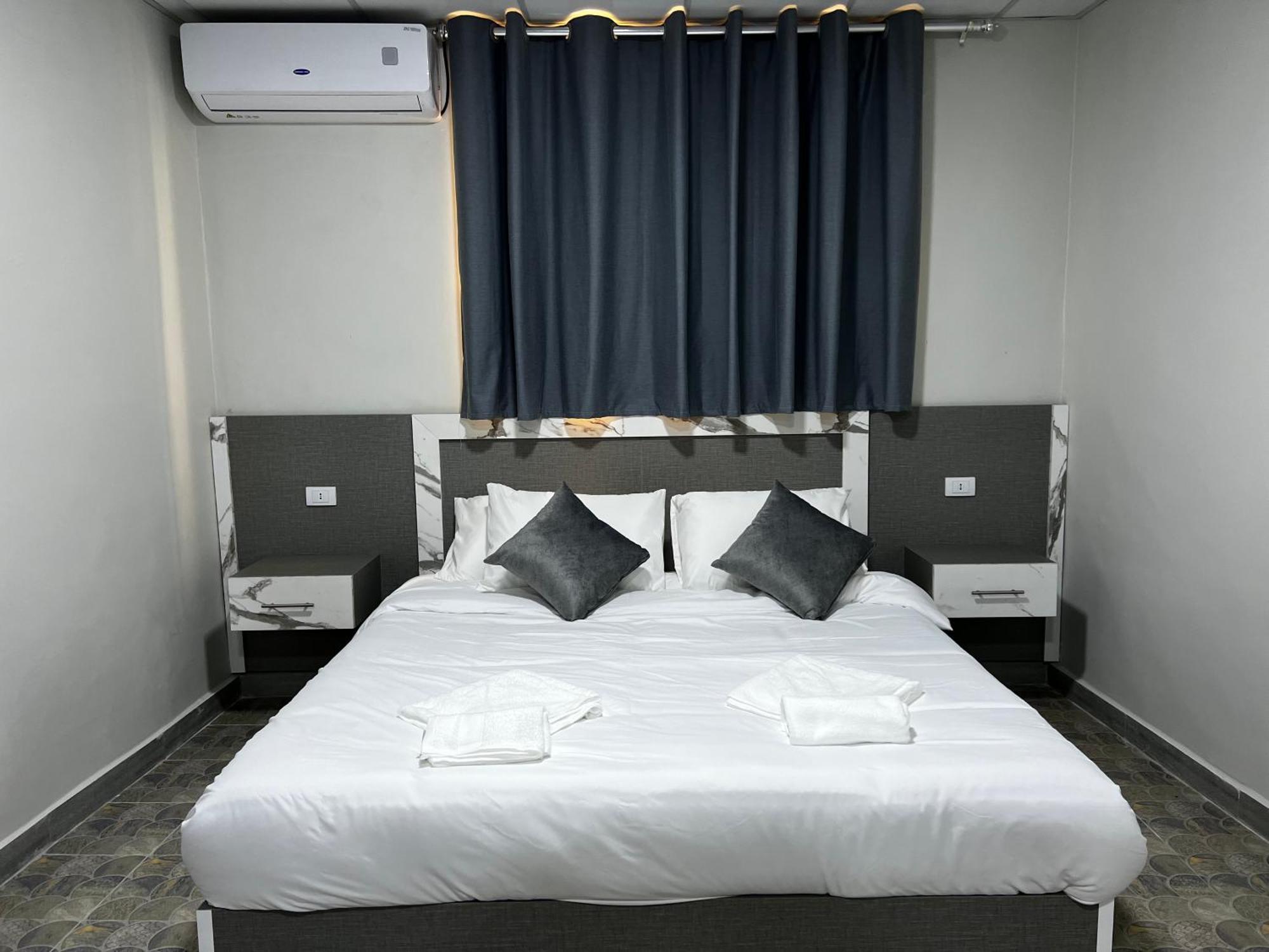 Downtown Inn 马达巴 外观 照片